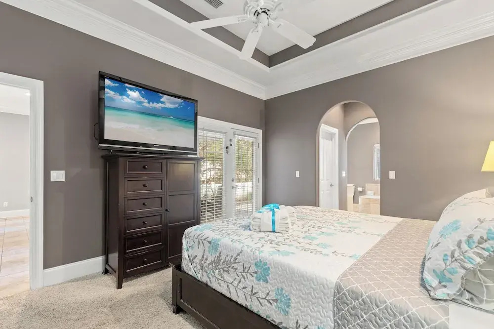 Sugar Sand Retreat 3-bed, 2-bath Beach Getaway With Private Pool, Sleeps 8!