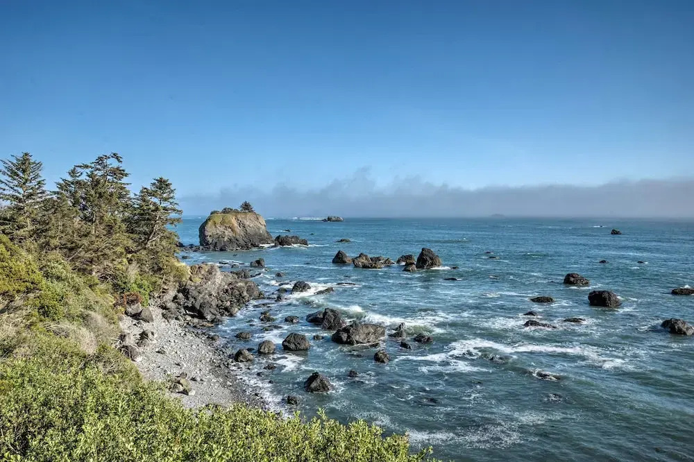 Coastal Getaway by Pebble Beach & Redwoods!