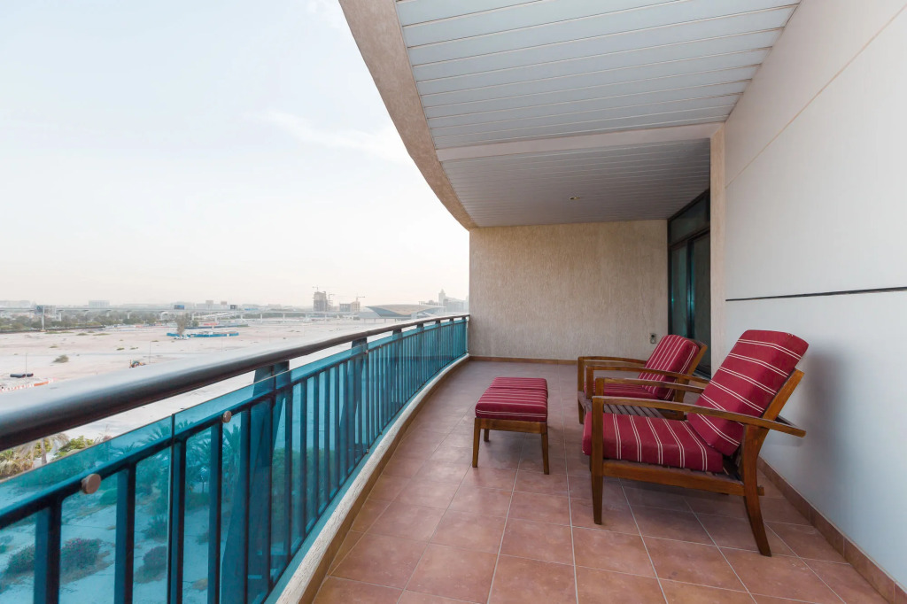 Отель Park Apartments Dubai, an Edge by Rotana