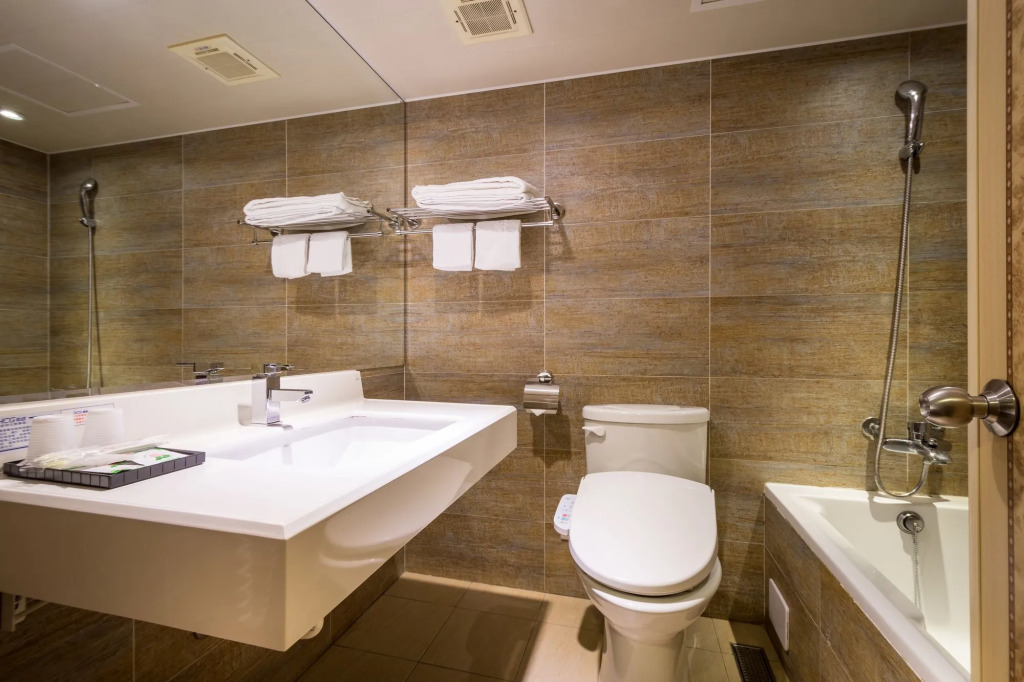 Golden Home Hotel
