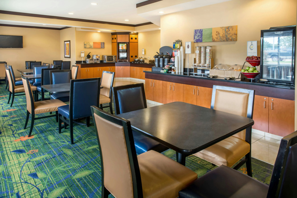 Fairfield Inn & Suites Canton