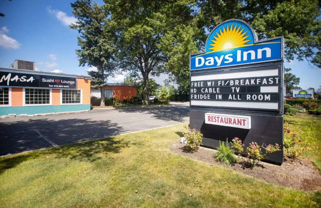 Days Inn Hicksville - Long Island