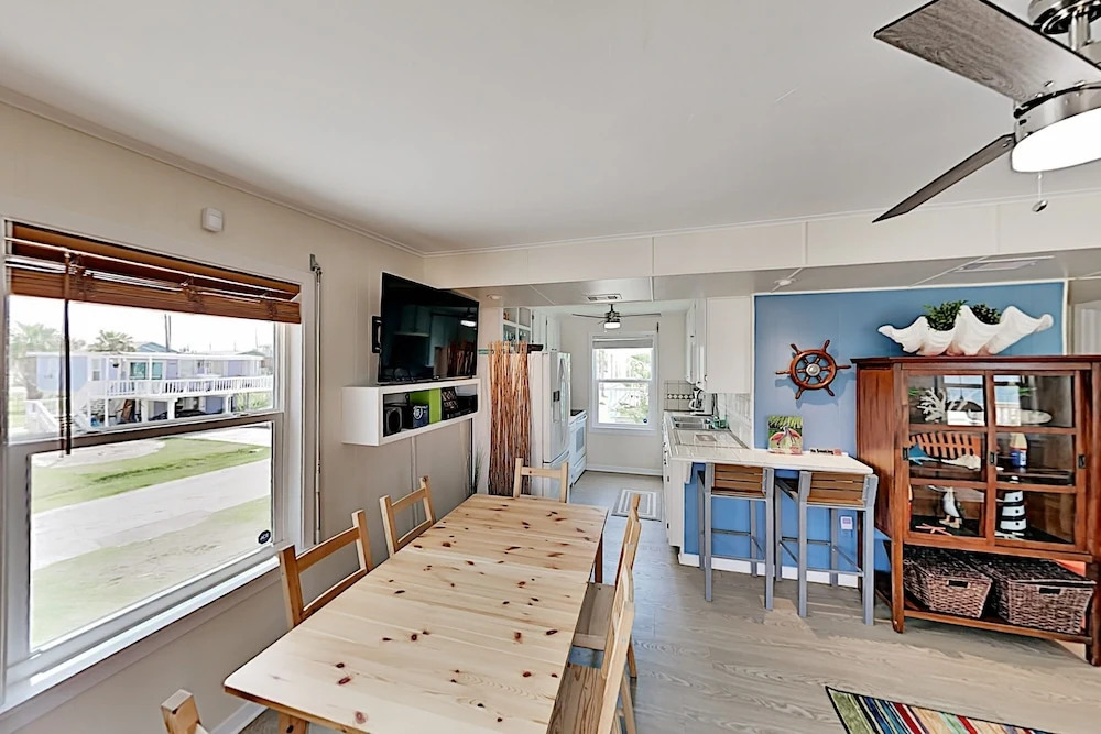 4031pano 3 Bedroom Home