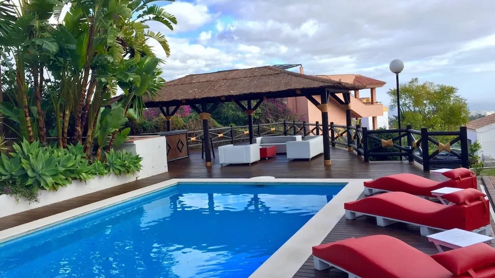 Villa with 7 Bedrooms in Benalmádena, with Wonderful Sea View, Private Pool, Enclosed Garden - 3 Km From the Beach