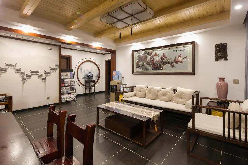 Floral Hotel Fenghuang Yixin Courtyard Residence