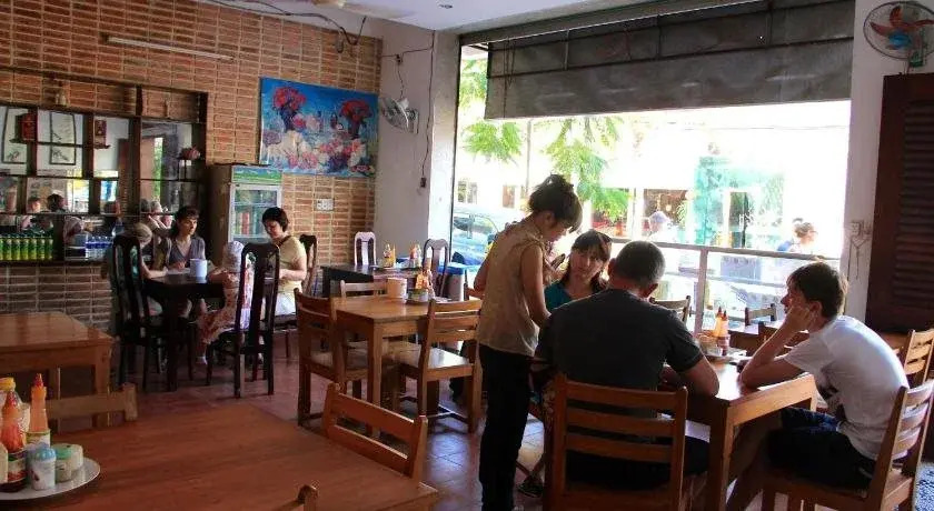 Hanhcafe Hotel