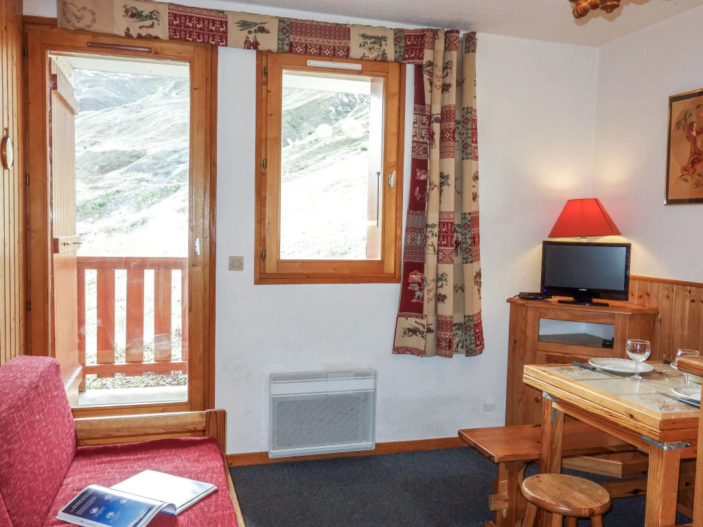 Apartment La Divaria - Le Lac-3 by Interhome