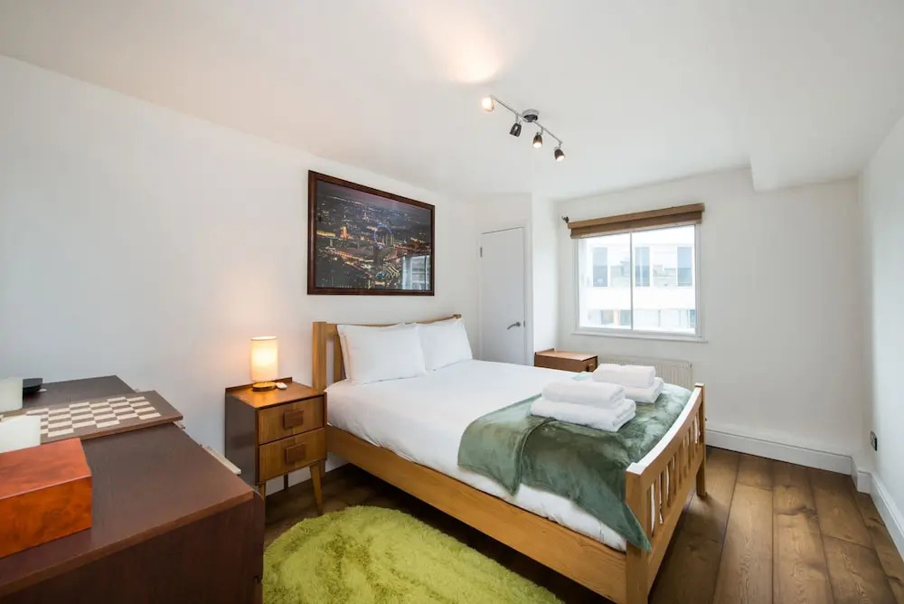 Views For Days - Fitzrovia - by Frankie Says