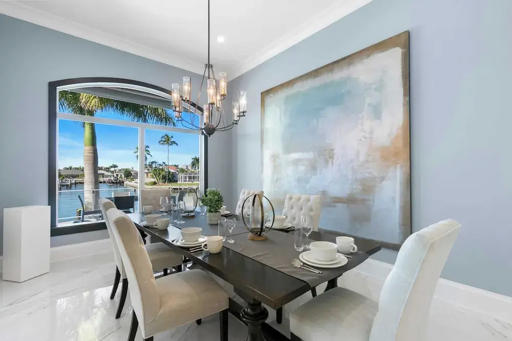 Marco Polo by Avantstay Waterfront 5bdr, Pool, Spa, Fire Pit, Walk to Beach