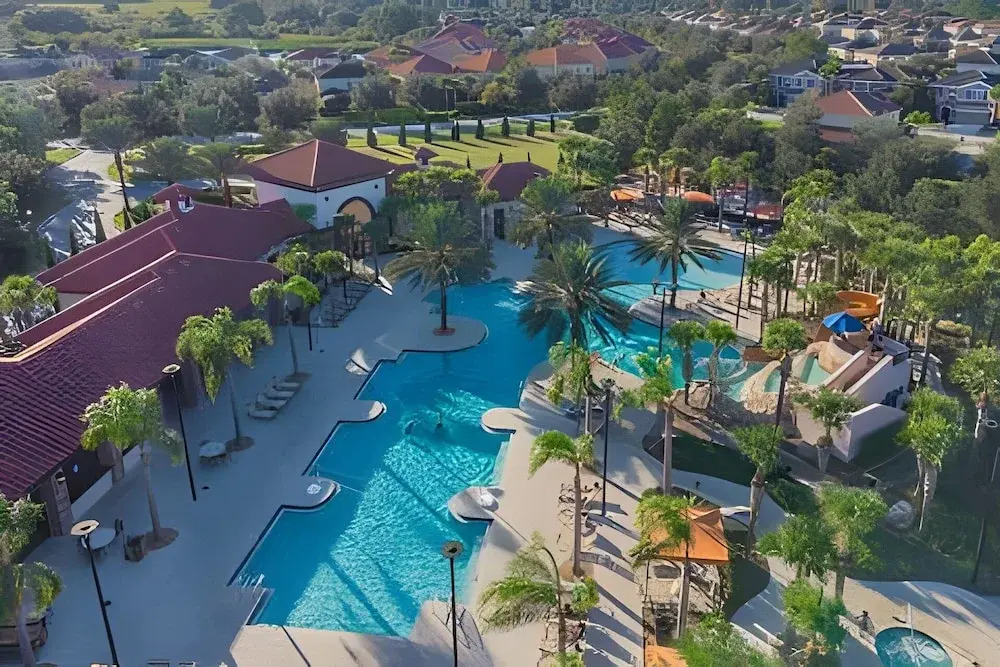 Solterra 6br, 4 Ensuites, Pool & Game Room