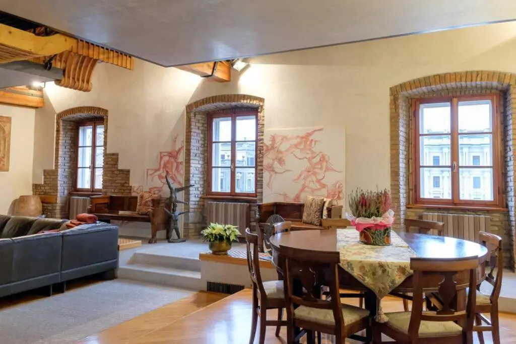 6 Ponterosso - Luxury Attic
