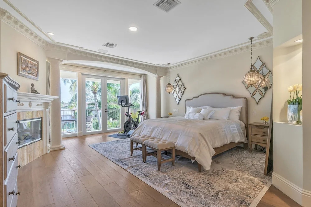 Luxury Home Villa D Amore Southern Florida Paradise sleeps 12 villa