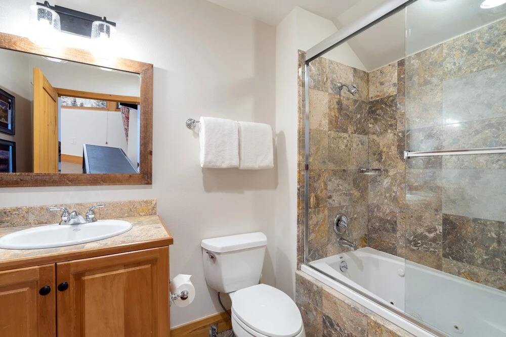 Bear Creek Lodge 408 4 Bedroom Condo by Alpine Lodging Telluride
