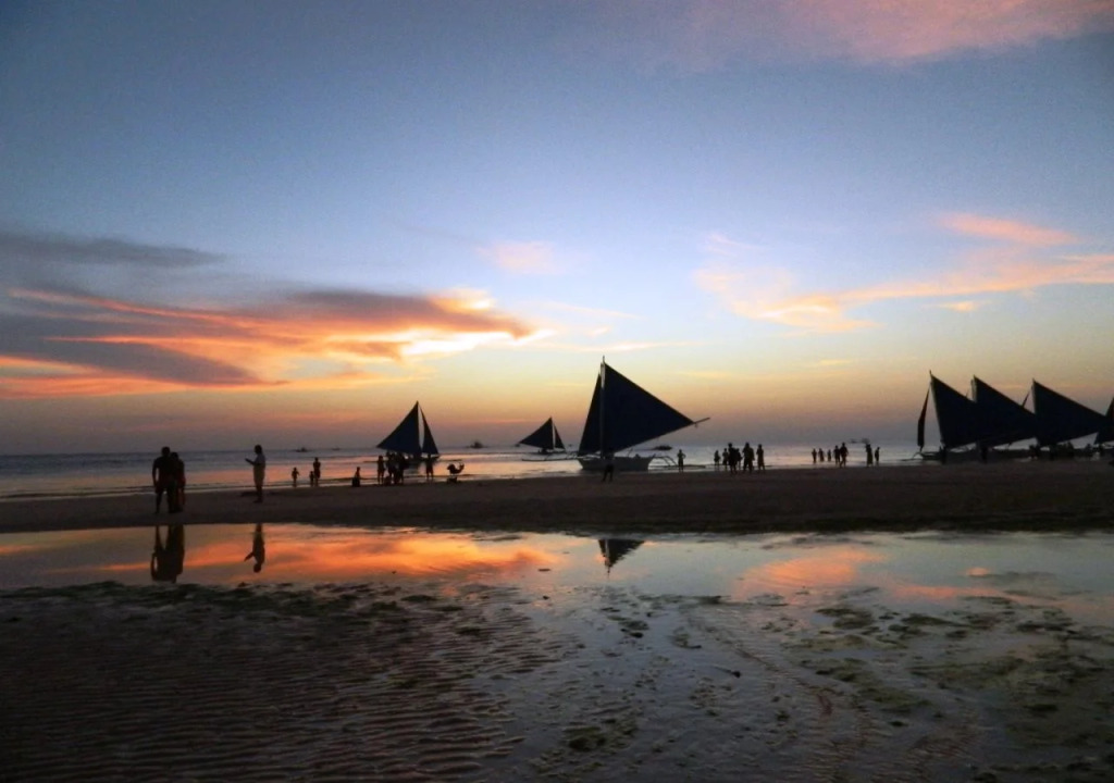 Giulius Boracay Italian Resort