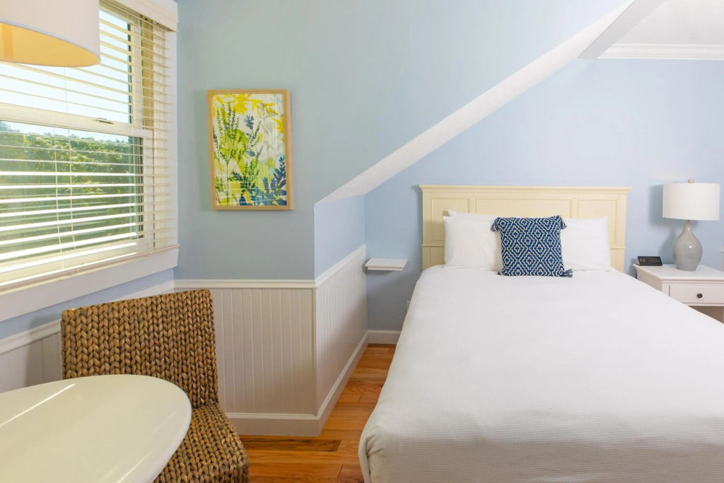 Island House Hotel