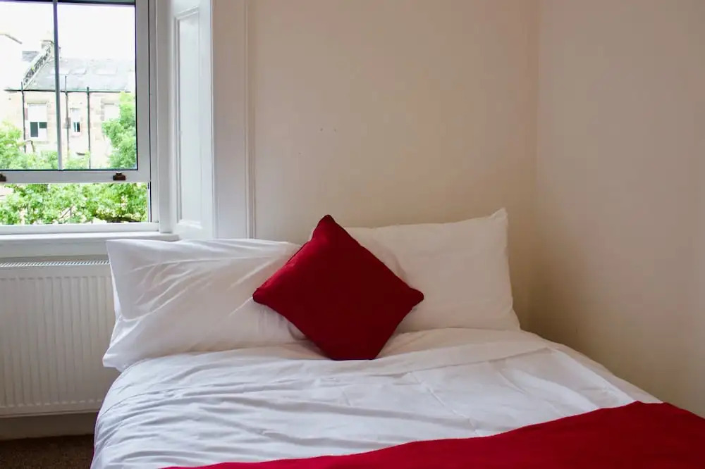 Central 2 Bedroom Flat in Leafy Marchmont