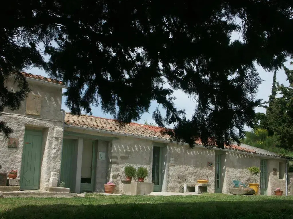 Ecuries Sainte Croix