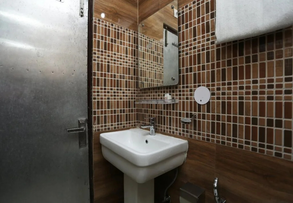 Comfort Inn By OYO Rooms