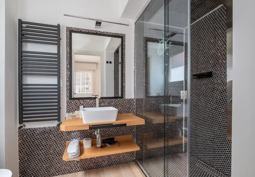 Helios Guest House