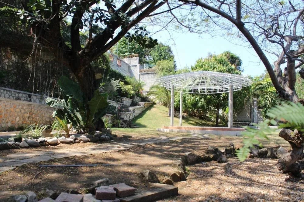 Villa Theodore