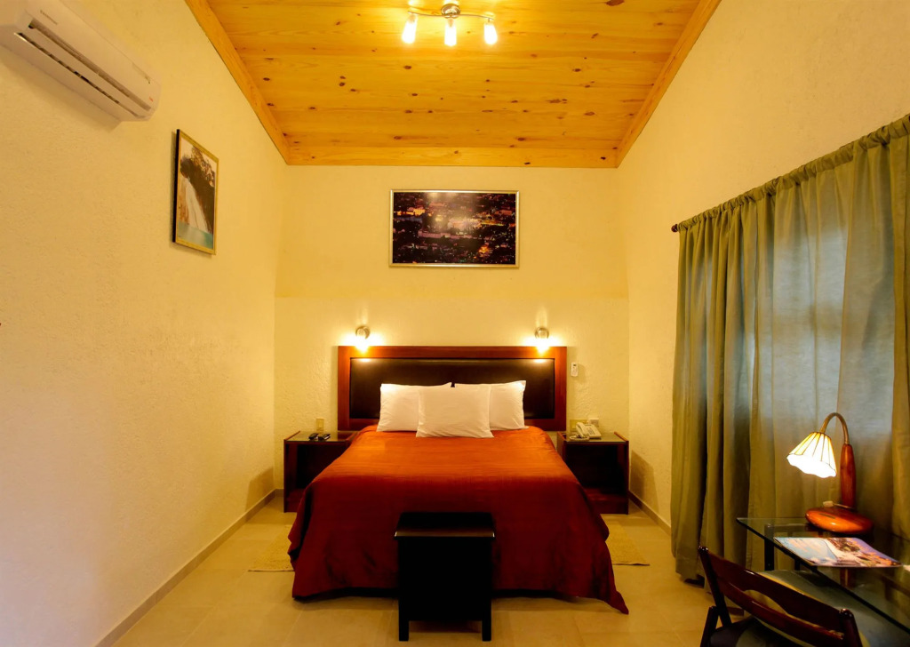 La Reserve Hotel
