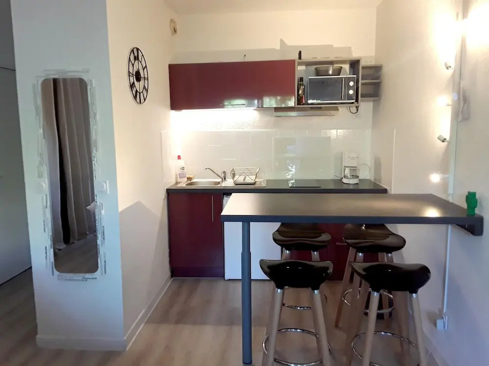 Apartment With one Bedroom in Cavalaire-sur-mer, With Furnished Terrac