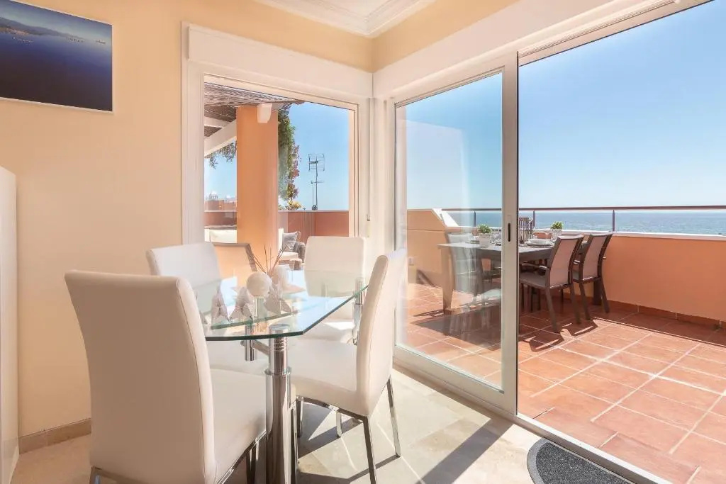 2242-amazing penthouse 2terraces sea view