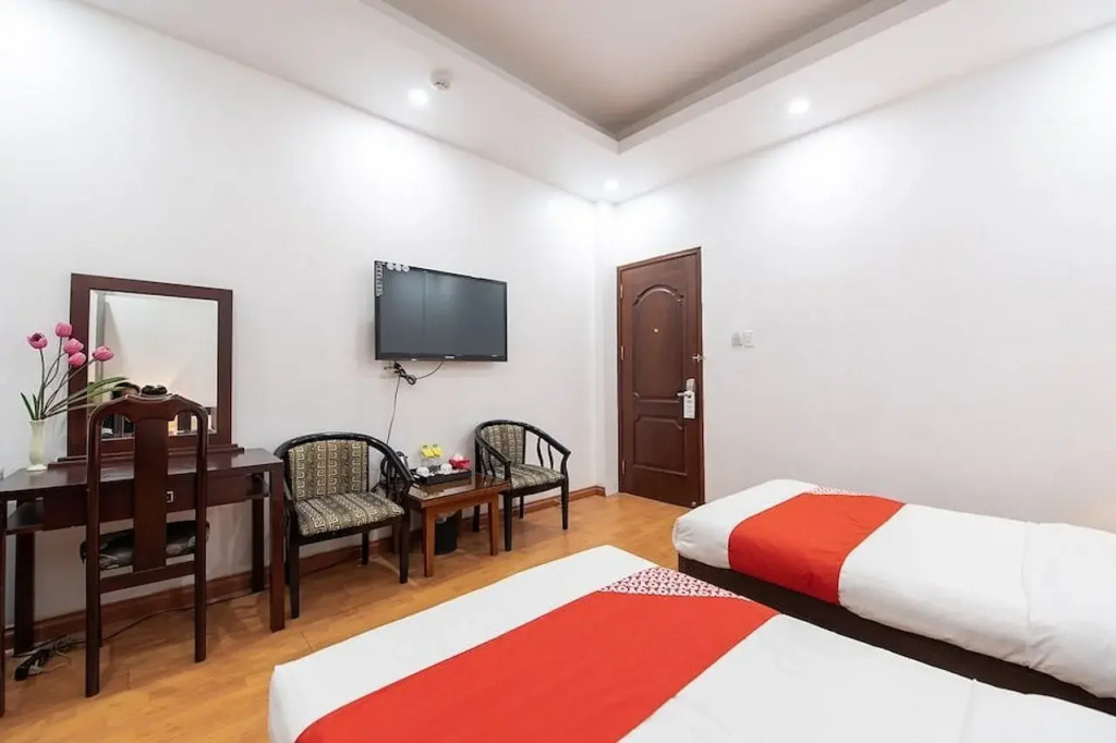 Chariot Hotel by BAY LUXURY