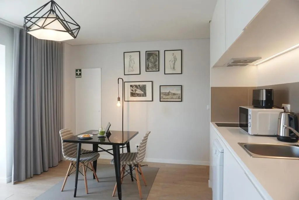 Porto View by Patio 25