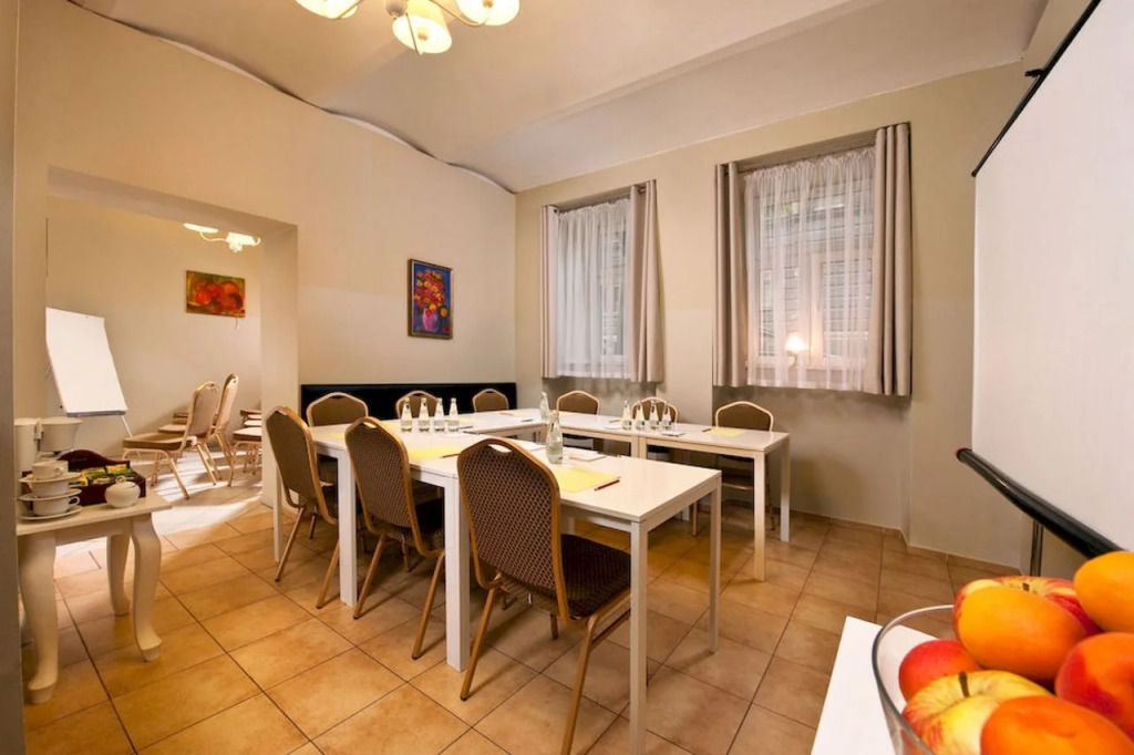 Leone Aparthotel