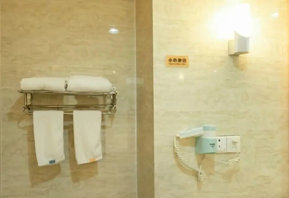 Yeste Hotel
