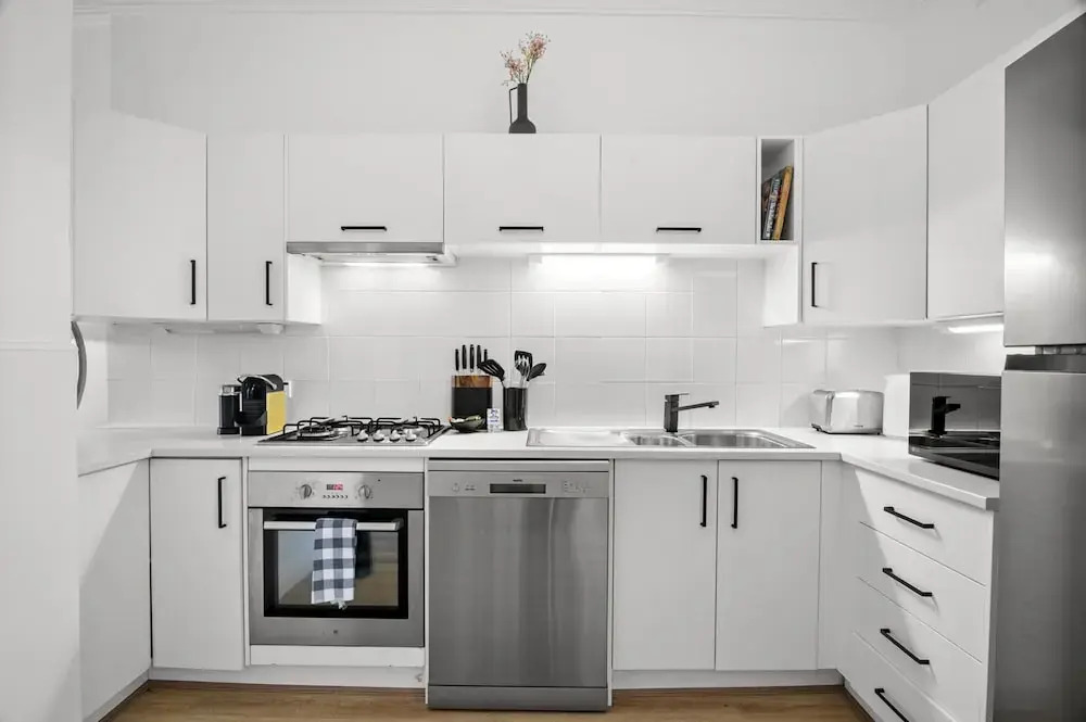 Charming 2-bed Home With Outdoor Space in Cremorne