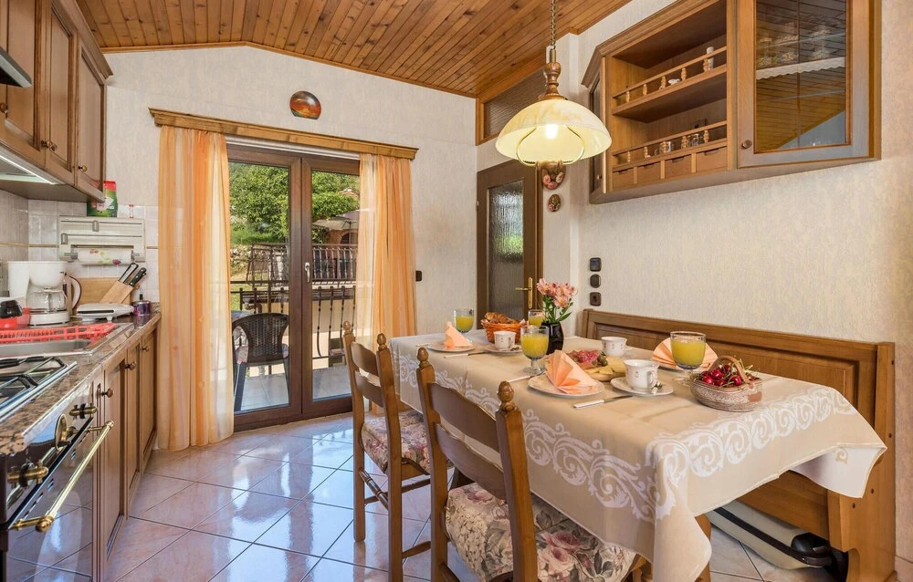 Nice Home in Lovran With Wifi and 1 Bedrooms