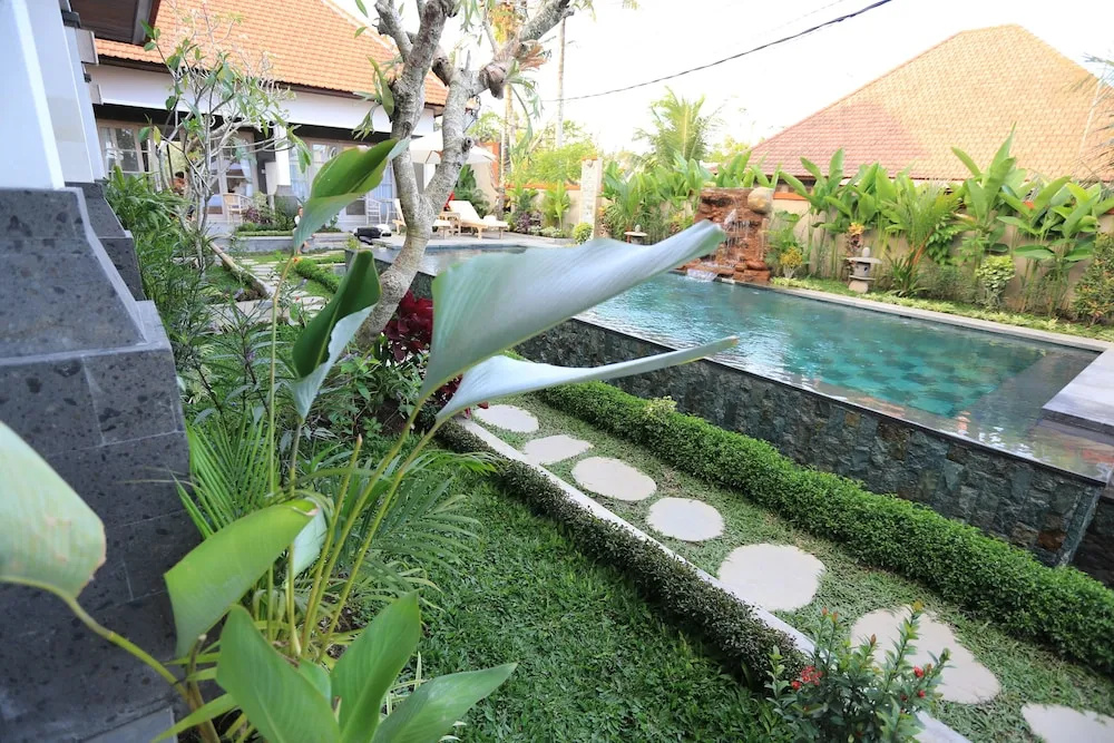 Uma Dhari Villa by Prasi