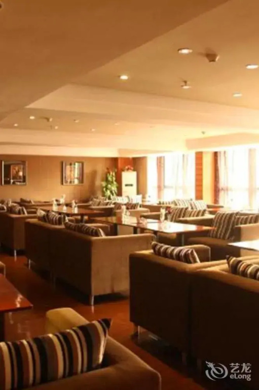 Starway Hotel
