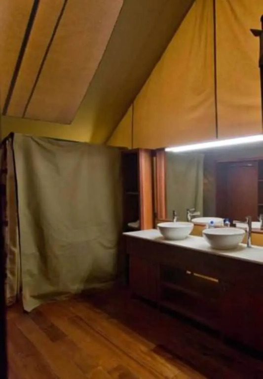Mara Crossing Camp