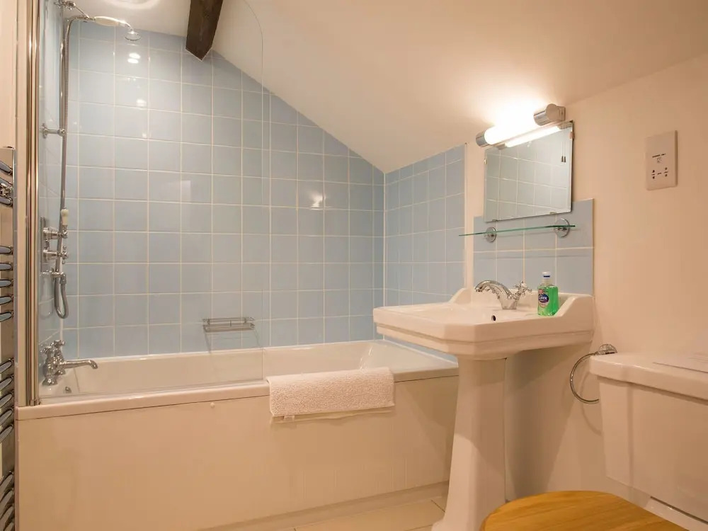 Elegant Holiday Home in Tavistock With Garden, Barbecue, Fireplace