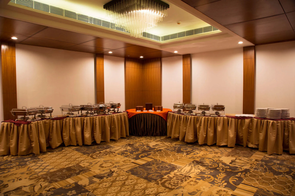 V7 Hotel
