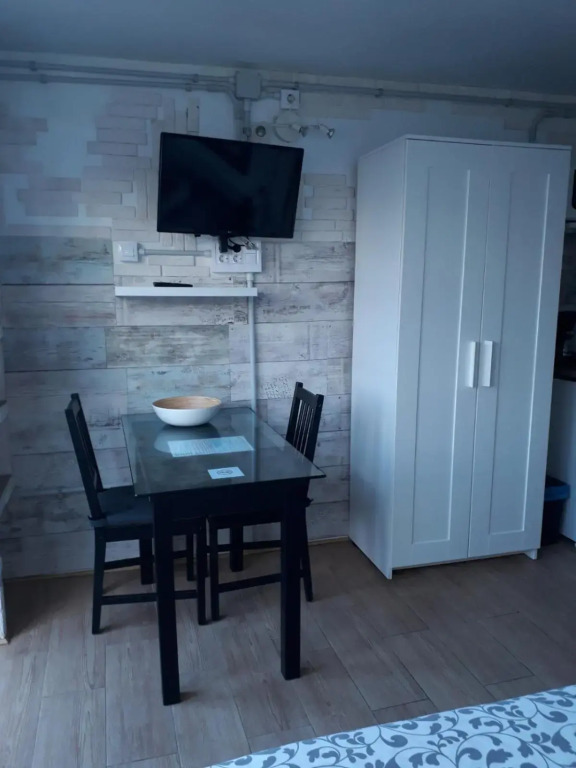 One room flat at the beach near house "Sanmao"