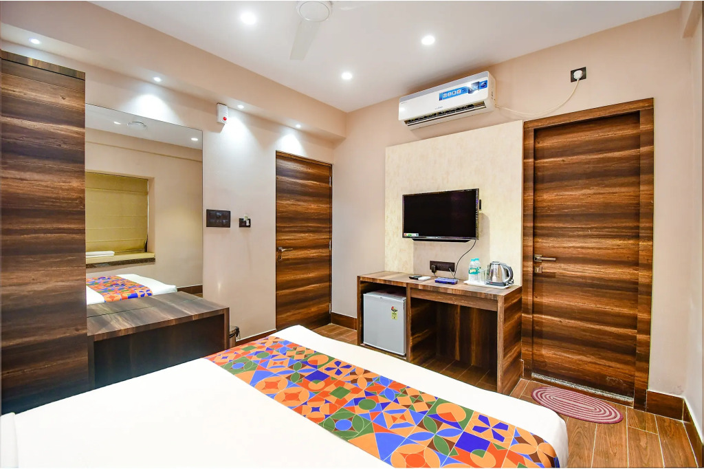 FabHotel Prime Jalsa - Nr Axis Mall
