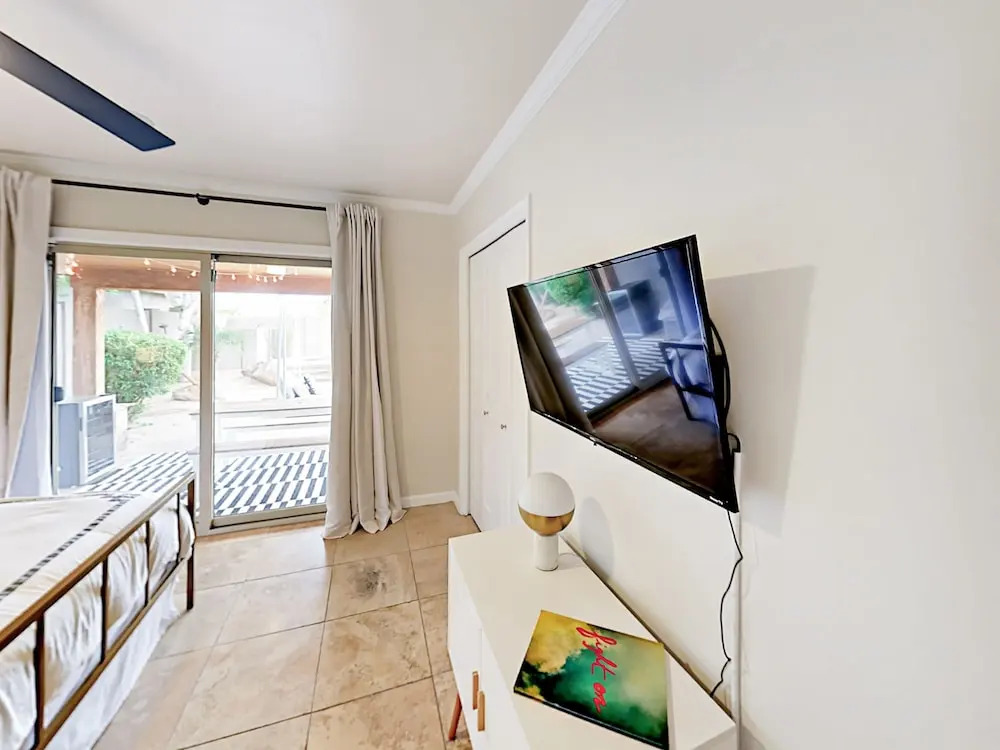 Ultra-Posh - 3 Br Home