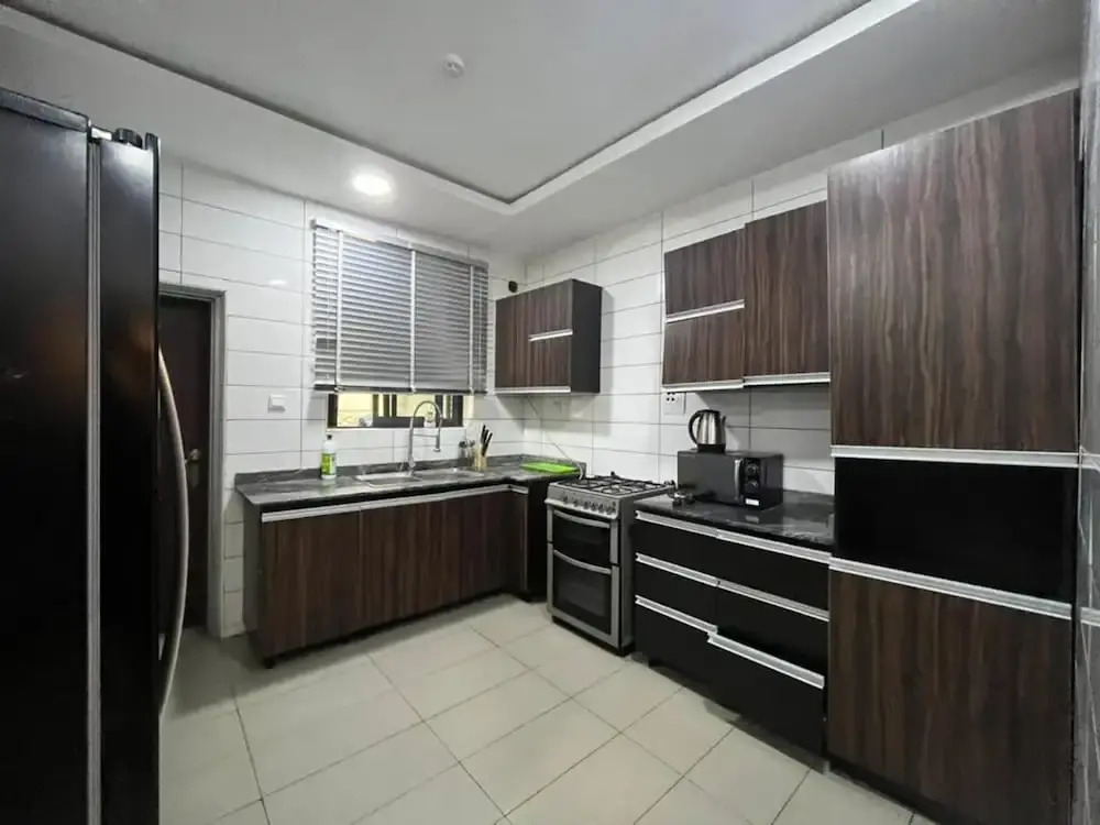 Lovely 3-bed With a Pool Next to Four Point