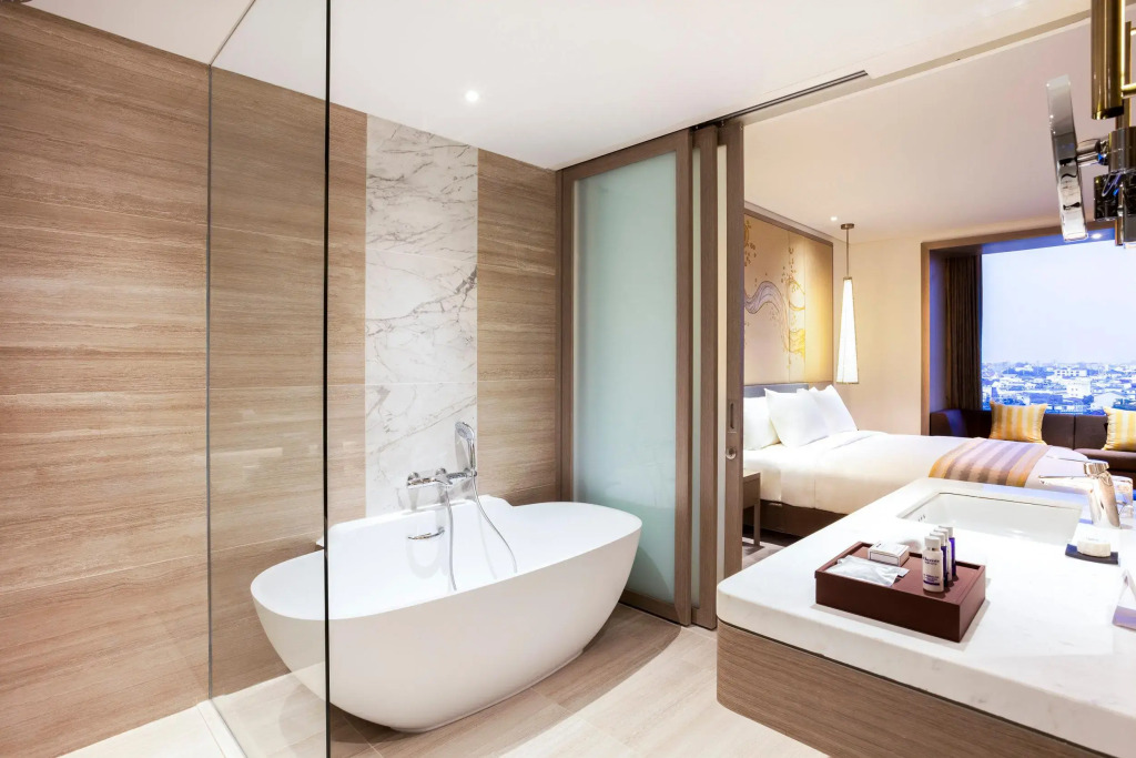Crowne Plaza Vientiane by IHG