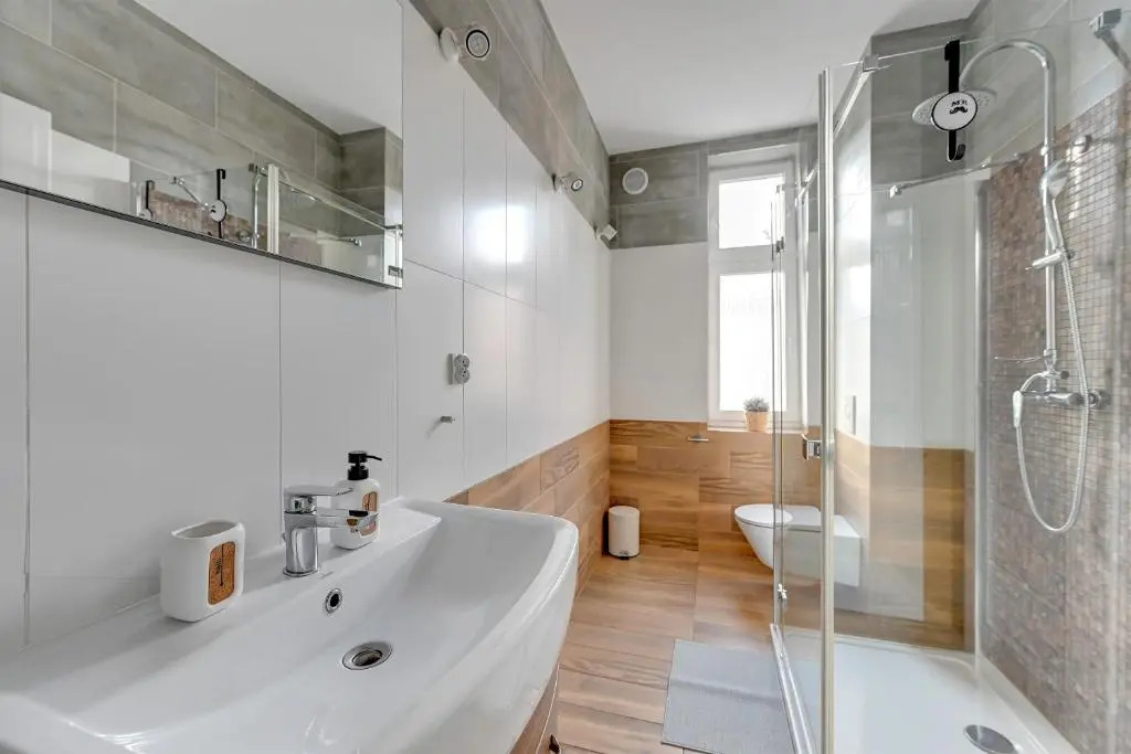 Grand Apartments