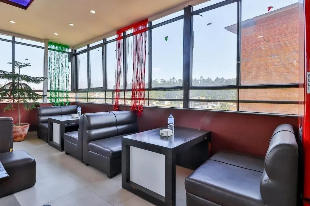 Oyo 707 Hotel Lemon Tree