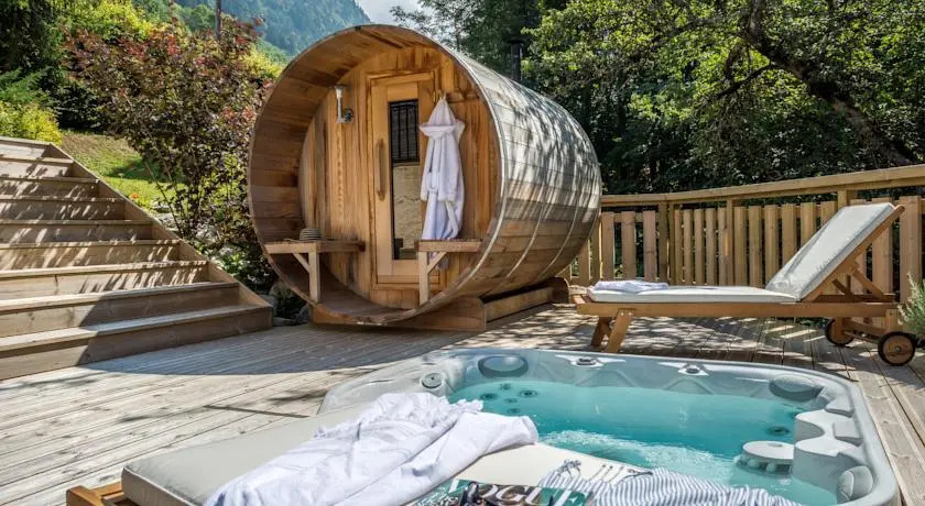 Chalet Twenty26