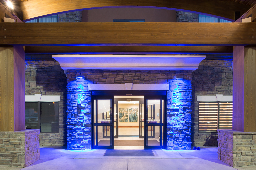 Holiday Inn Express & Suites Glendive by IHG