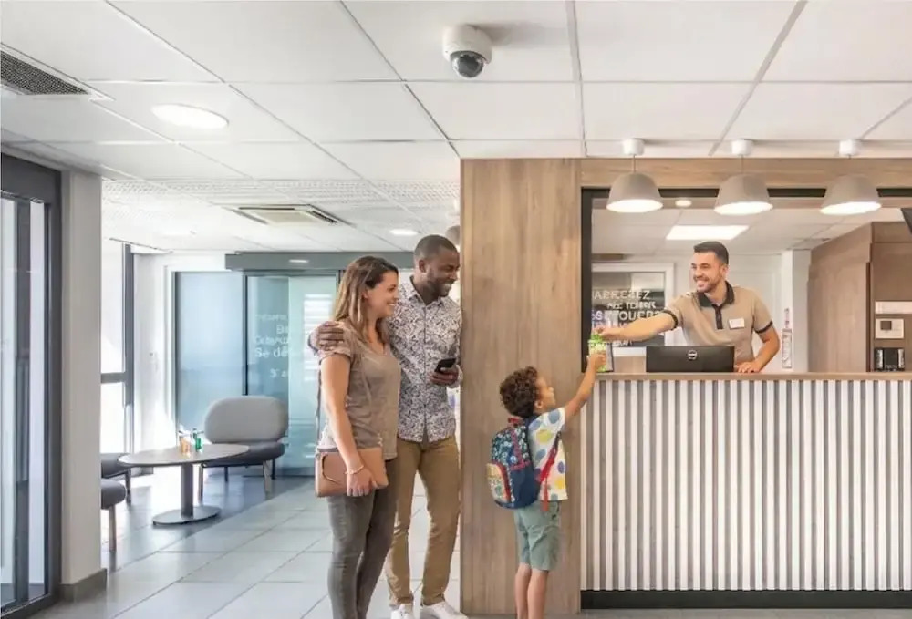B&B Lyon Est Aeroport St Quentin Fallavie