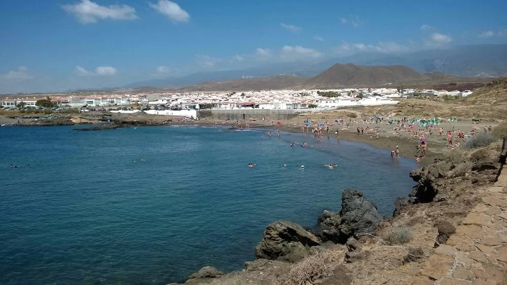 La Casa del Sol, Abades