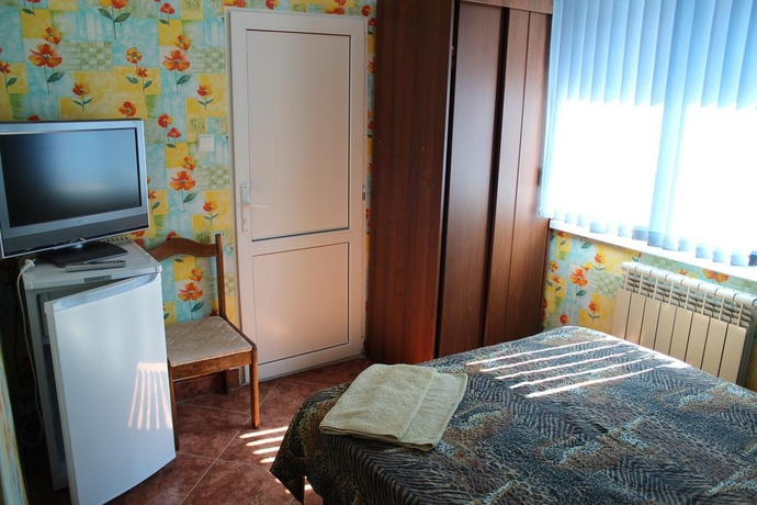Guest House on Prosveshcheniya 36A